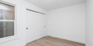 737 PINE Gallery 23