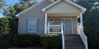 Fully Furnished 3 Bedroom Home in Aiken! Gallery 1