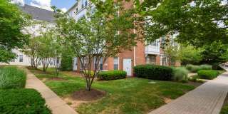 The Residences at King Farm Gallery 16