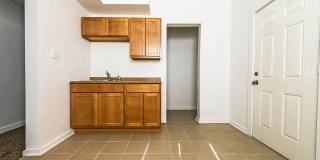 7135 S Blackstone Gallery 25