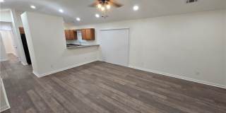 77 Tiller Way Gallery 2