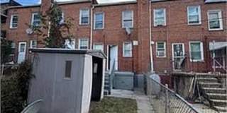 300 Denison Street Gallery 6