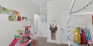 423 Pepperbark Avenue Gallery 32