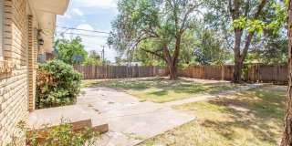 Centrally Located 3 Bedroom 2 Bathroom house! Gallery 18