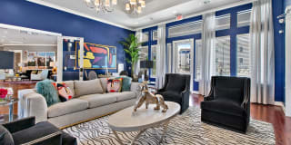 Sadler House Luxury Apartment Homes Gallery 4