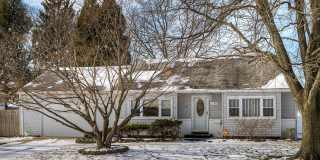 Todd Estates Home near UofD - Showing Sunday 3/22 10:30-1:45 Gallery 1