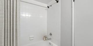 Avery at Arlington Lakes Gallery 15