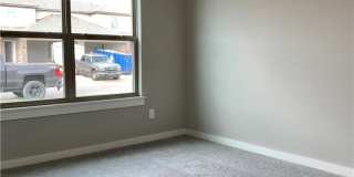 432 Red Robin Street Gallery 19