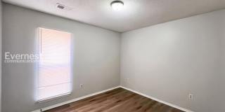 1208 West East Ross Parkway Gallery 14