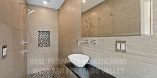 Stunning 3bd Home with Private Outdoor Oasis Gallery 30