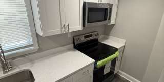 28 N. 50th Street Gallery 16