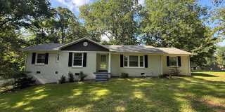 Beautifully updated, white-painted brick home! Gallery 1