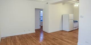 3521-29 1/2 N Broadway Gallery 48