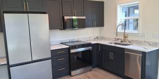 Stylish Newly Built One-bedroom in the Heart of Ashland Gallery 1