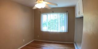 BEAUTIFUL WOOD FLOORS IN THIS- 5 BED 2 BATHROOM- Includes maid service Gallery 37