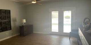 5508 E KELTON Lane Gallery 18