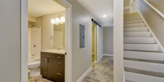 R & T Lofts Gallery 19