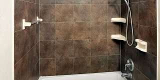 3 Bedrooms 2 Baths Gallery 17