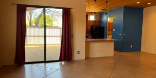 Unique 3Bdm 2Ba home is located in a great central location Gallery 17