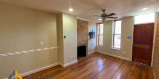 Stylish 2 Bedroom with Spa Bath, Hardwood Floors and Parking Gallery 8