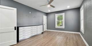 6810 N NAVIN AVENUE Gallery 30