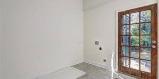 2733 Hillcrest Avenue Gallery 31