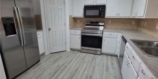 1121 Dixon Circle Gallery 3