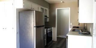 Beautiful Three Bedroom, One and a Half Bath Gallery 4