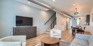New Downtown Longmont Townhome | Office + 2BDR Gallery 13