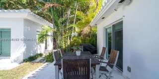 1123 Bay Dr Gallery 23