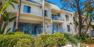 20317 Saticoy St. Gallery 25