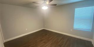 561 S Second Gallery 23