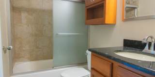 MOVE-IN SPECIAL: Get TWO WEEKS FREE off your first full month’s rent! - Near Methodist University Gallery 18