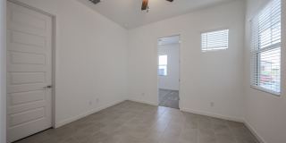 Beautiful 4 bedroom plus den home in Aloravita Gallery 10