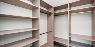 2950 North Sheridan Rd., Gallery 10
