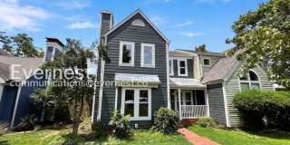 915 Russell Street Gallery 1