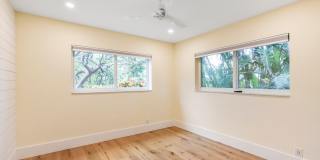 784 Dover Street Gallery 15