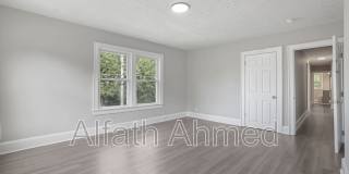 1768 Kent St Gallery 14