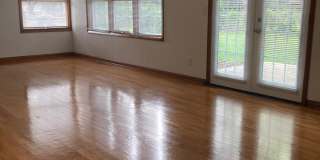 2718-2720 S. Stewart Gallery 5