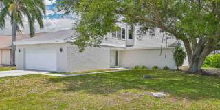 NOW AVAILABLE - 4/2 Single Family Home in San Carlos Gallery 1