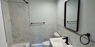Country Club Apartments Gallery 7
