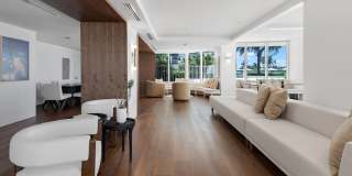 The Hamilton Gallery 33