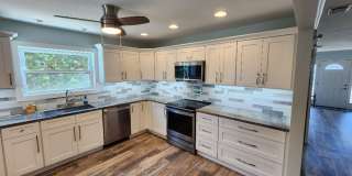 Beautiful 3 Bedroom 3 Bath Beachside Home Gallery 9