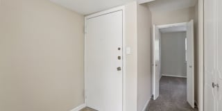 Versailles Apartment Gallery 12