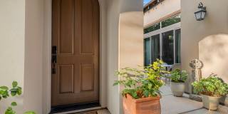 1 Bedroom Apartment Behind the Guarded Gates of Serrano Gallery 1