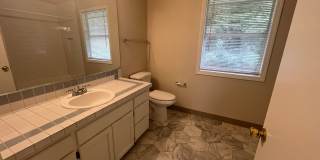 Beautifully Updated West Linn Home Near West Linn High School Gallery 22