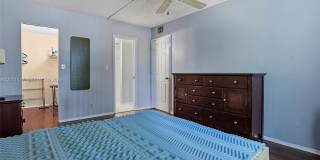 3083 N Oakland Forest Dr Gallery 34