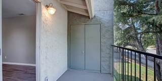 The Henley Apartment Homes Gallery 27