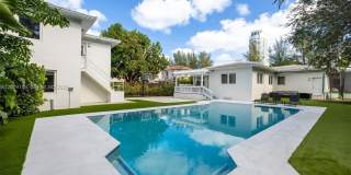 4340 Pine Tree Dr Gallery 29
