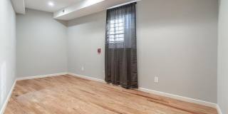 2045 N COLLEGE AVENUE Gallery 21